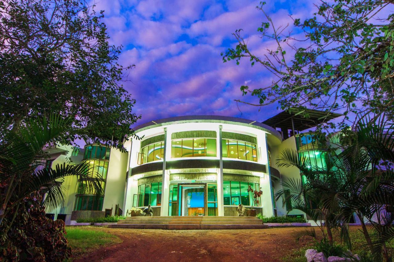 Galapagos Tortuga Bay Hotel Puerto Ayora  Eksteriør billede